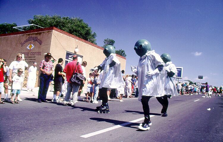 Six Days in Roswell